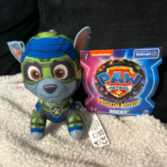 Paw Patrol The Mighty Movie Plush Clip Rocky NWT New with Tag - Picture 1 of 2